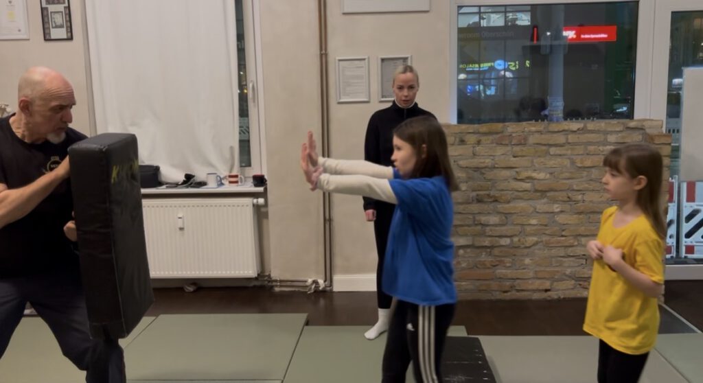 Wing Tsun Kindertraining beim Familien Infotag Kinder Kreuzberg